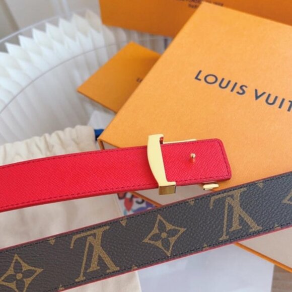 Louis Vuitton Women’s Belt Size 90 main image 4